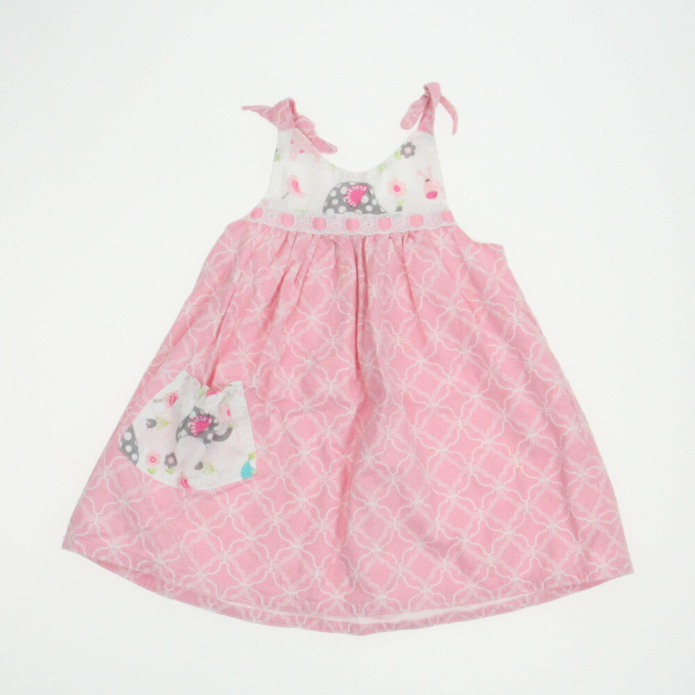 Unknown Brand Girls Pink | White Dress size: *12 Months